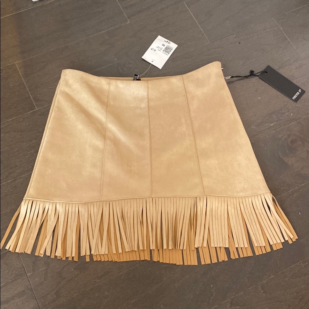 NWT mini fringe skirt